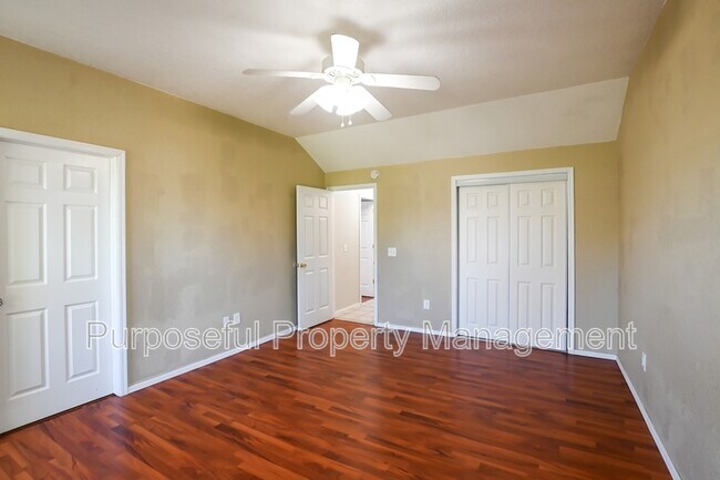 Building Photo - 1121 SW 99th Terrace