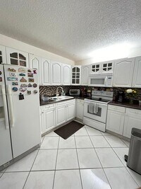 Building Photo - 17000 NW 67th Ave