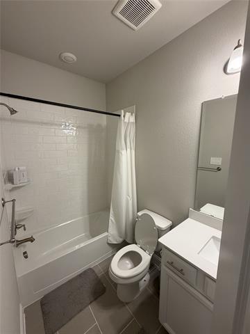 Building Photo - 328 Greenhouse Dr