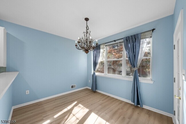 Building Photo - 72 River Birch Cir