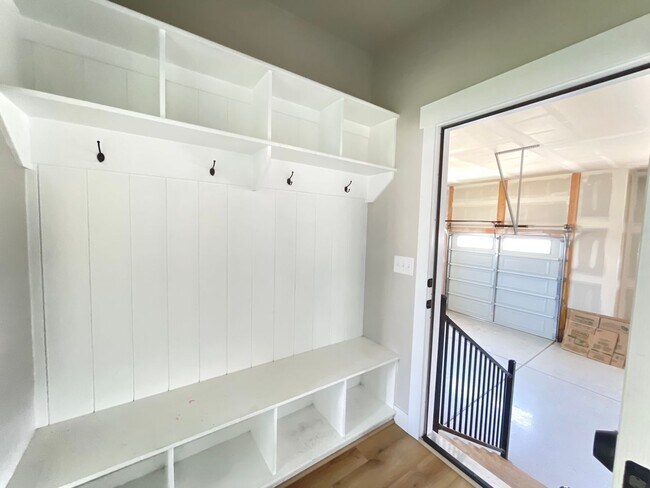 Building Photo - 3 bed 2 bath House in Nephi