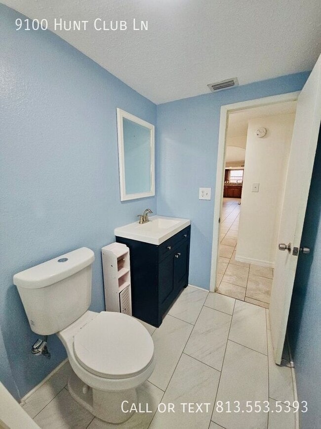 Building Photo - 9100 Hunt Club Ln