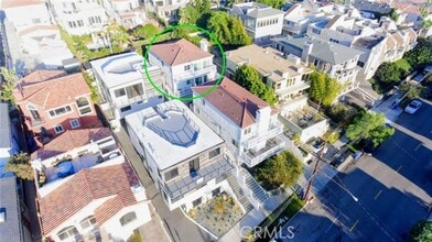 Building Photo - 714 N Juanita Ave