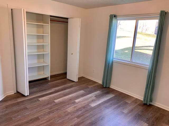 Building Photo - 205 5th St