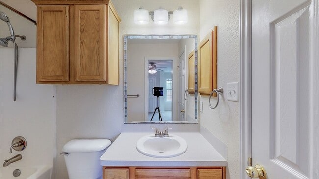 Building Photo - 3771 Oldenburg Ln