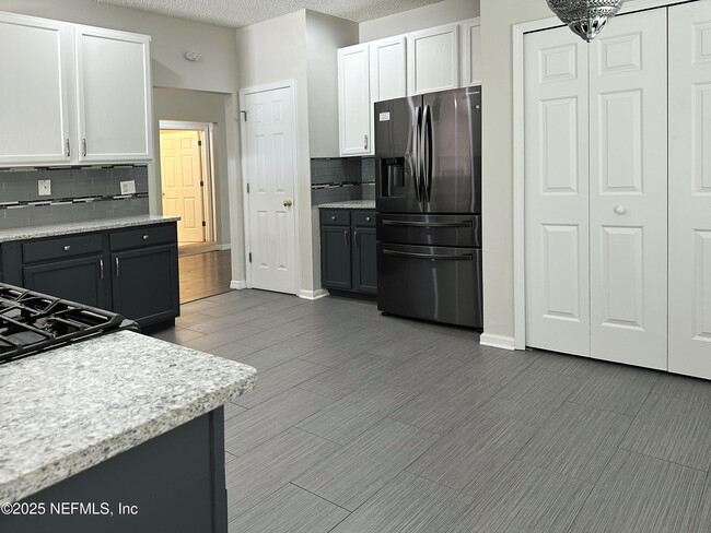 Building Photo - 1051 Moosehead Dr