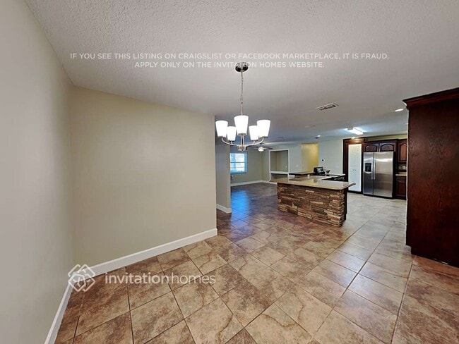 Building Photo - 601 David St