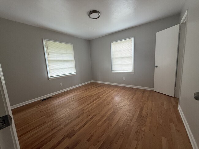 Building Photo - 2810 Cecil Ave