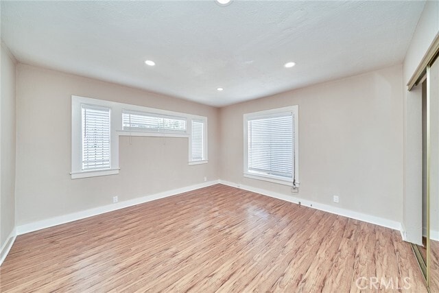 Building Photo - 1329 W 37th Dr
