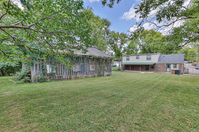 Building Photo - 1032 Dozier Pl