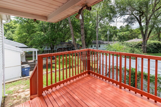 Building Photo - 9551 Cantwell Dr