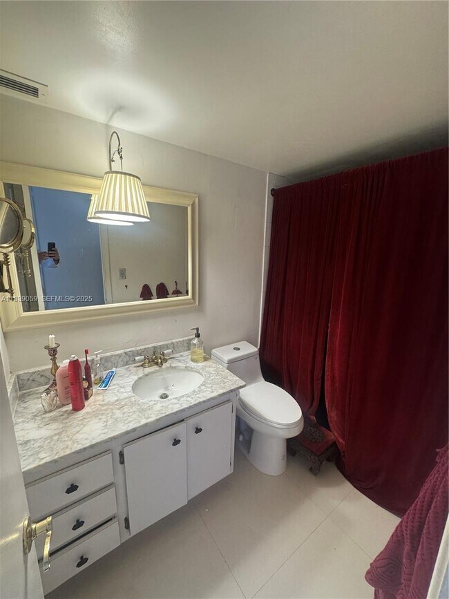 Building Photo - 5750 Collins Ave