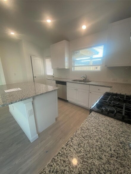 Building Photo - 9052 Rancher Trl