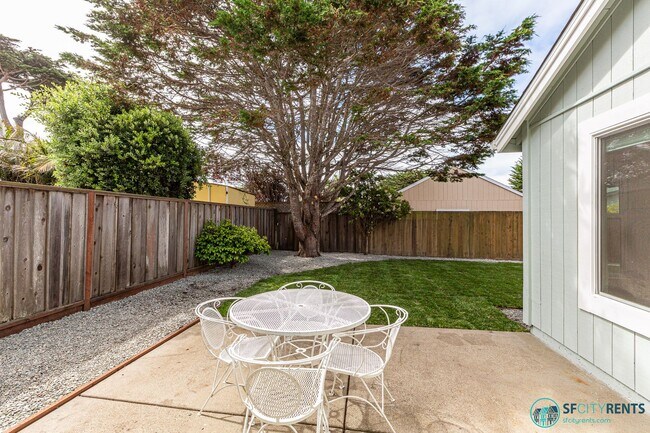 Building Photo - Pacifica: Newly Renovated Single Family Ho...