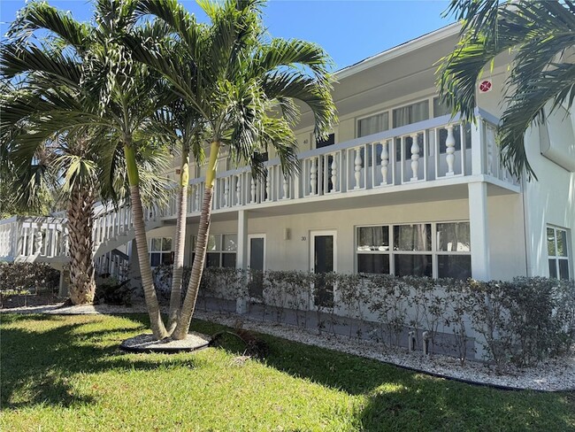 Building Photo - 28 Ventnor Dr