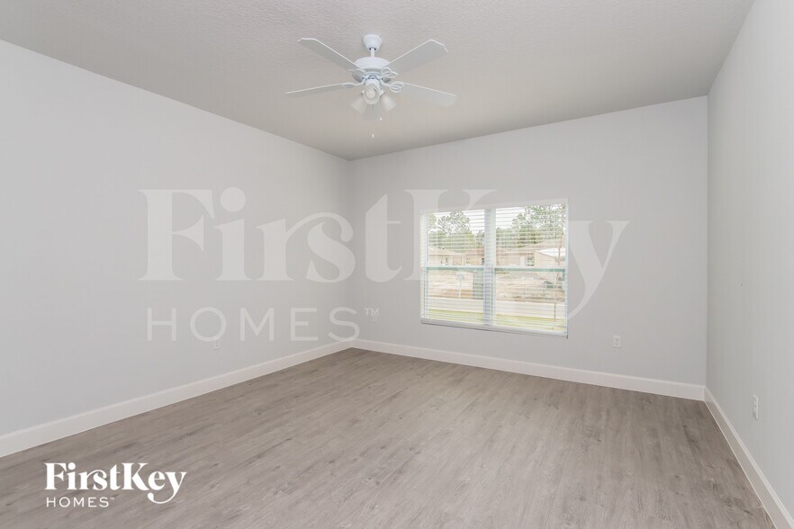 Building Photo - 543 Waterside Rd SE