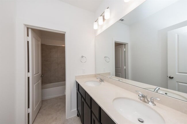Building Photo - 31815 Pecan Mdw Ln