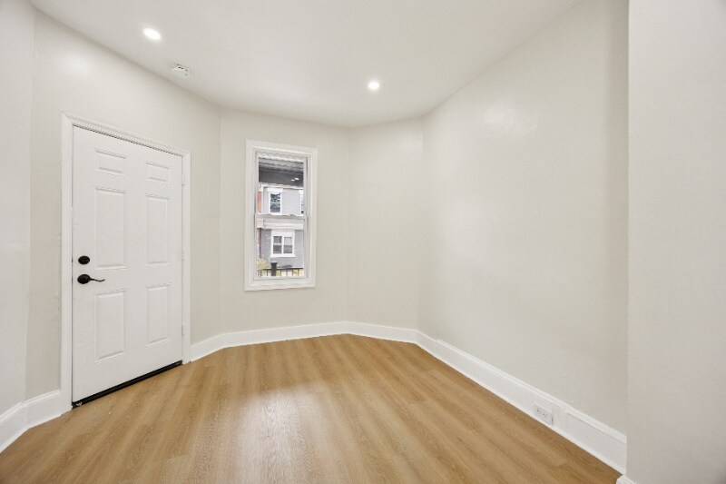 Building Photo - 130 Hansberry St