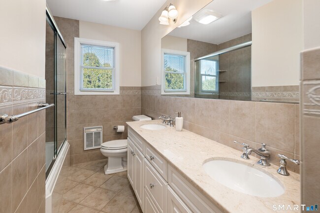 Building Photo - 48 Lanell Dr