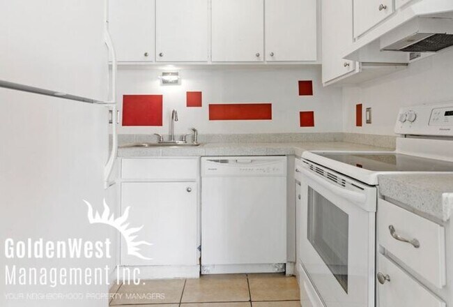 Building Photo - Fantastic 1Bdm 1Ba Midtown Condo Near Ligh...