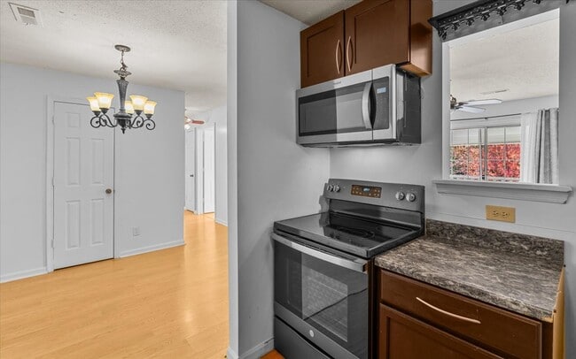 Building Photo - 5521 Hornaday Rd