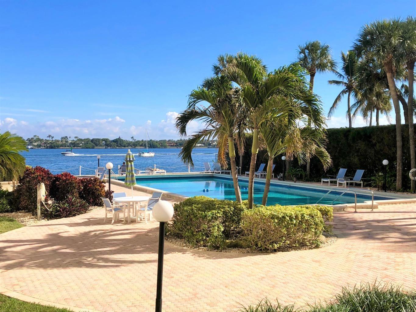 saltwater pool - 2800 N Flagler Dr