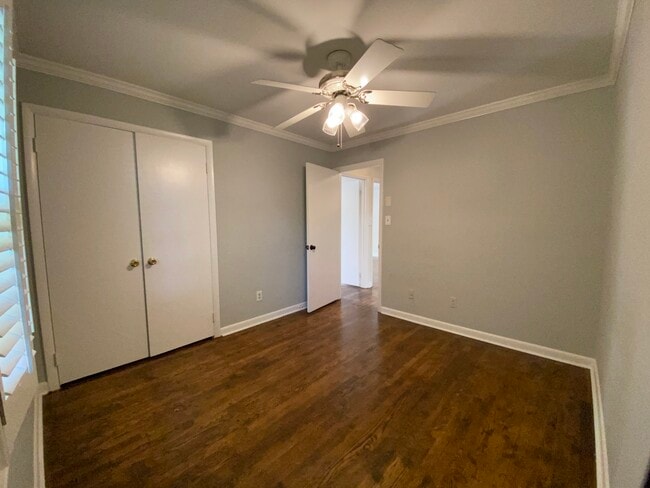 Building Photo - 312 Northfield Dr