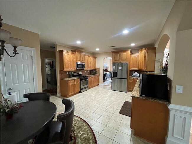 Building Photo - 5408 Spelman Dr