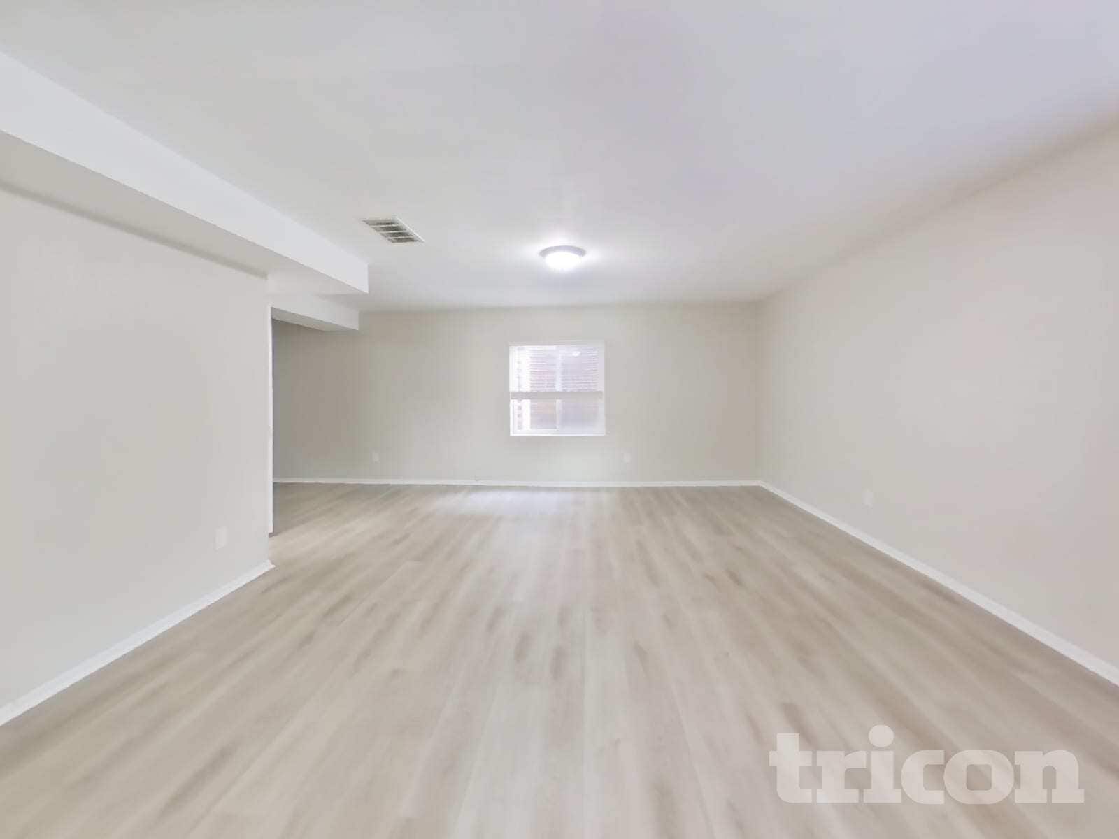 Building Photo - 565 Winebrook Way