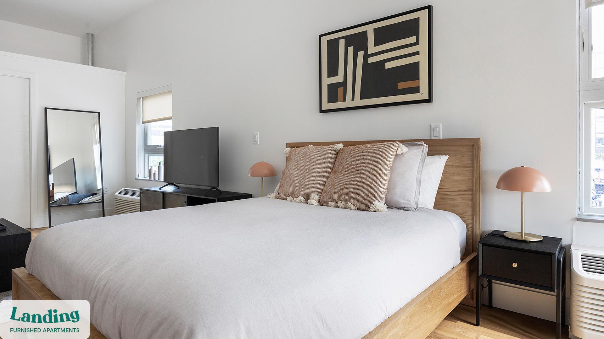 Building Photo - 135 Adams St