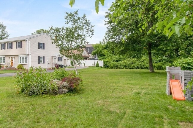 Building Photo - 36 Brookside Ave