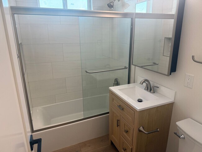 Building Photo - 793 W Pomona Blvd