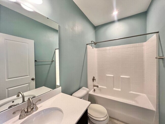 Building Photo - 3613 Water Mist Ln