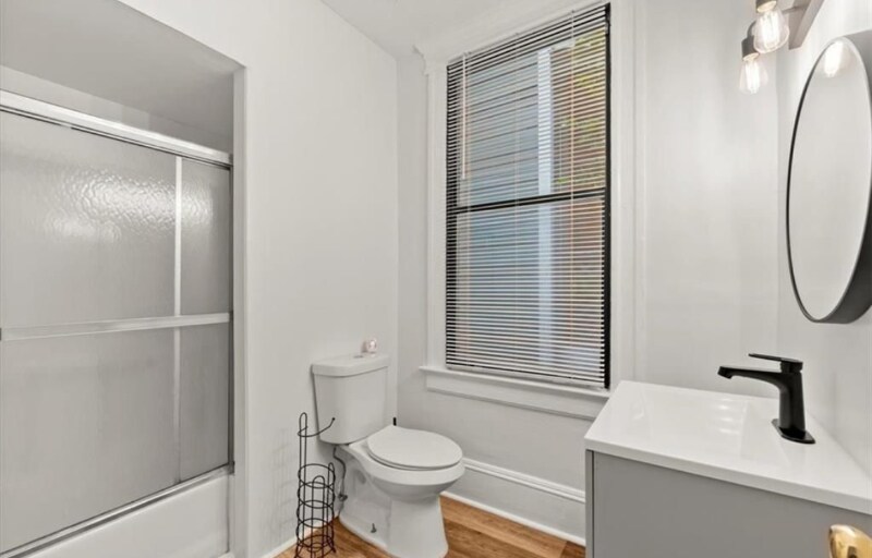 Building Photo - 740 Oakland Ave SE