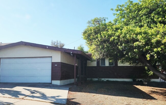 Primary Photo - Allied Garden, Single Family Home, 3bedroo...