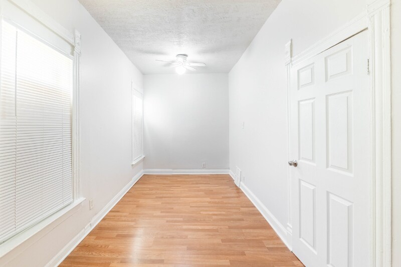 Building Photo - 235 W 110th St