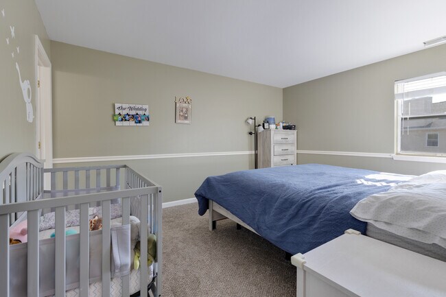 Building Photo - 204 Dublin Ln