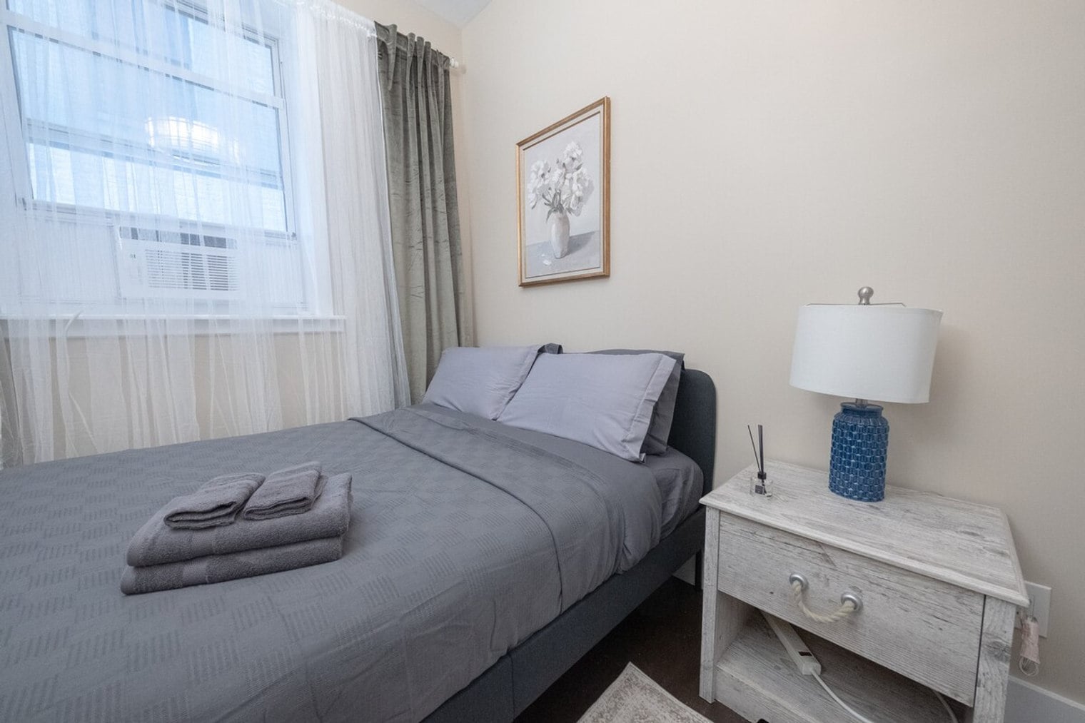 Building Photo - 245 W 113th St