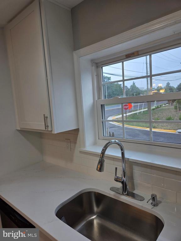 Building Photo - 6998 Admetus Ct