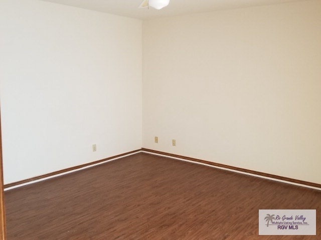 Building Photo - 5403 Palm Valley Dr N