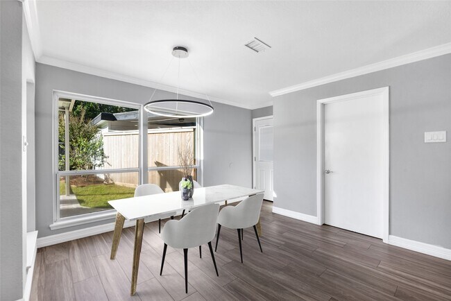 Building Photo - 12539 Honeywood Trail