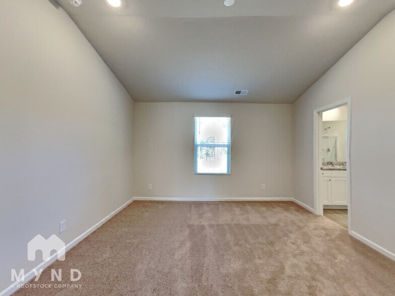 Building Photo - 372 Ivy Bank Dr
