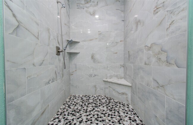 Building Photo - 898 Rd 3556