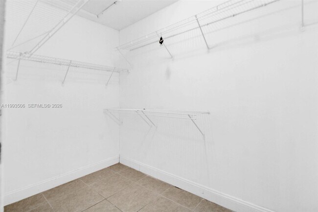 Building Photo - 9730 Hammocks Blvd