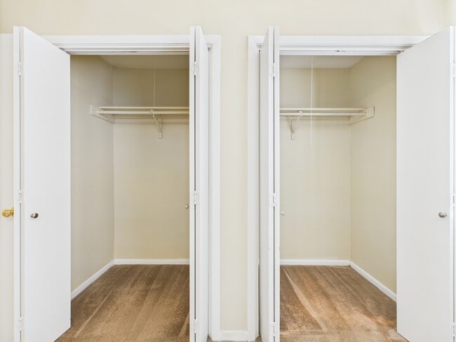 Building Photo - 700 San Pedro Dr