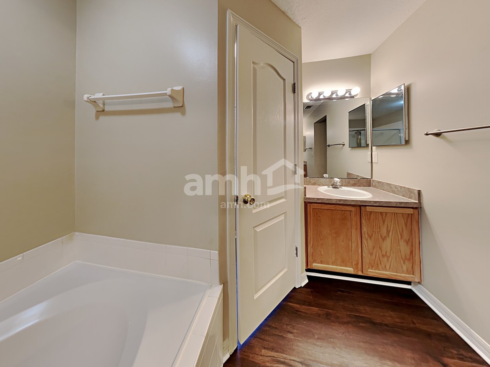 Building Photo - 2961 Golden Pond Blvd