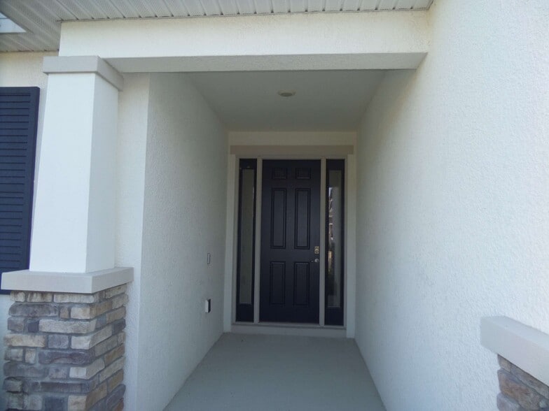 Building Photo - 5475 Sunshine Dr