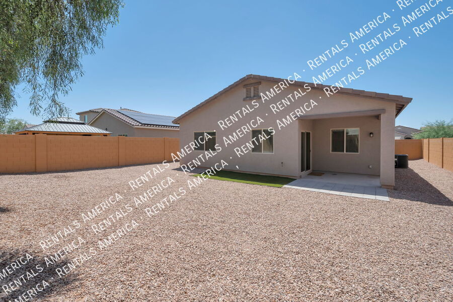 Building Photo - 948 E Wiley Way