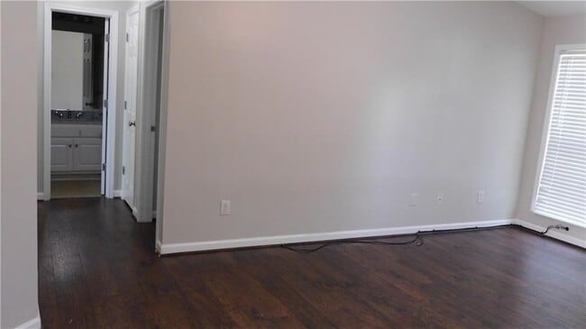 Building Photo - 1562 Langdon Park Dr