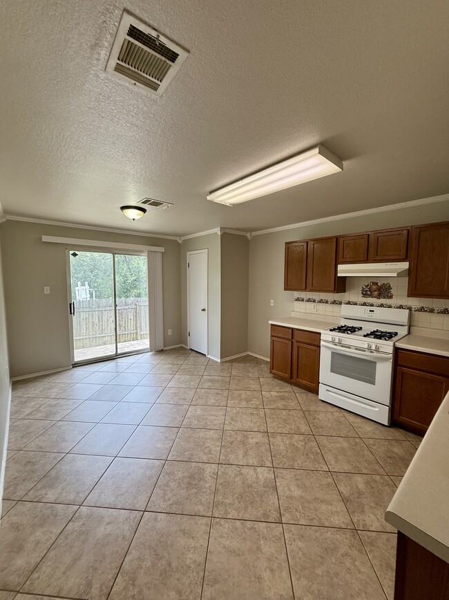 Building Photo - 3504 Banda Ln